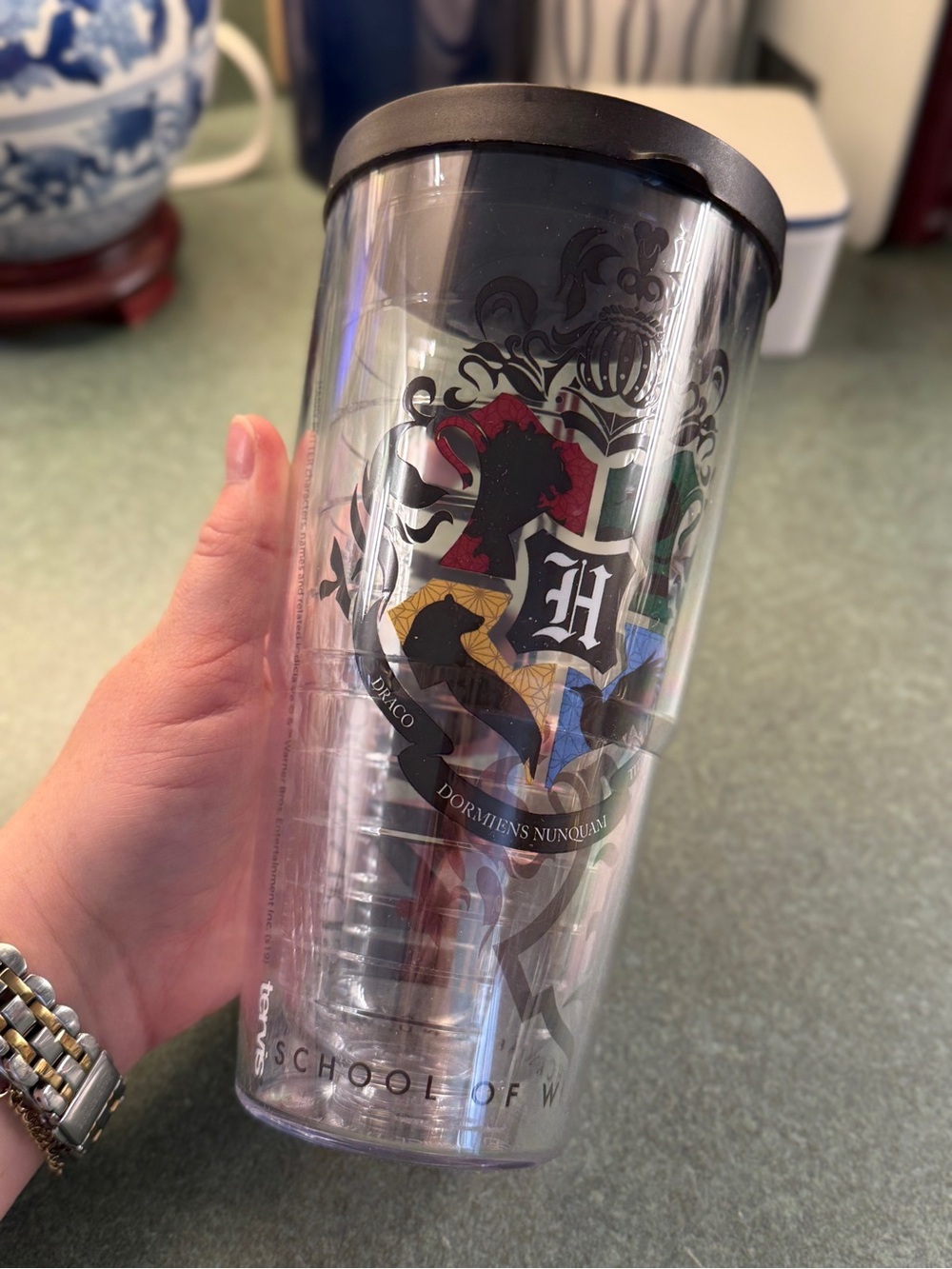 Tervis Tumbler Harry Potter Crest 24oz Insulated Cup with Lid - Picture 2 of 6